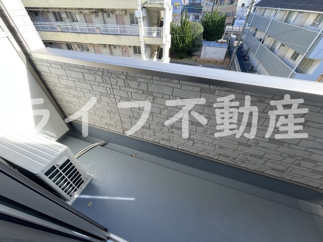 アイエア長瀬のバルコニー|落ち着いた時間を過ごせるバルコニーです