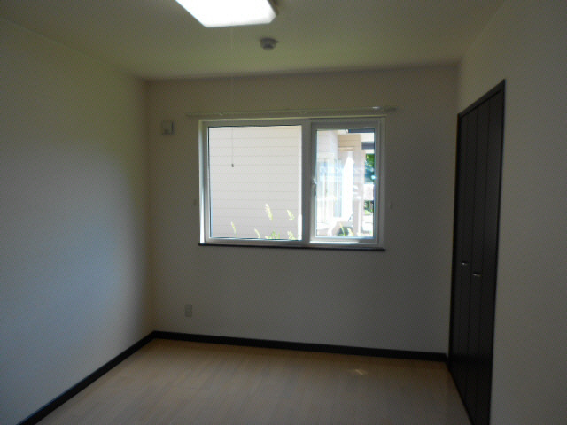 レラ・ＷＥＳＴの居間・リビング