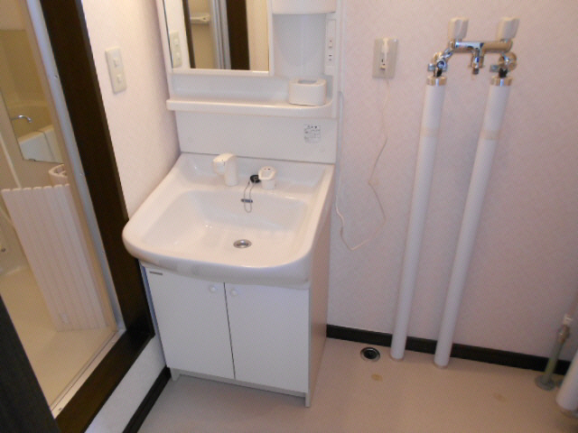 レラ・ＷＥＳＴの洗面所