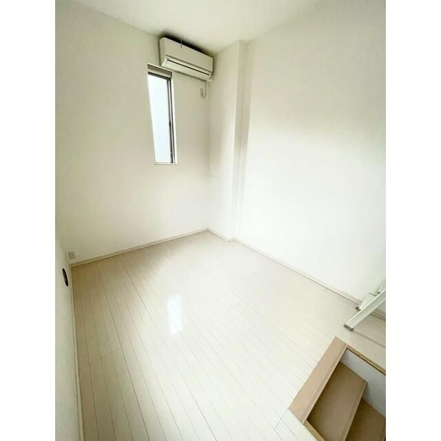 セレーナあらかわ遊園の居間・リビング