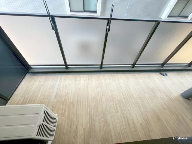 スプランディッド難波3　仲介手数料無料のバルコニー