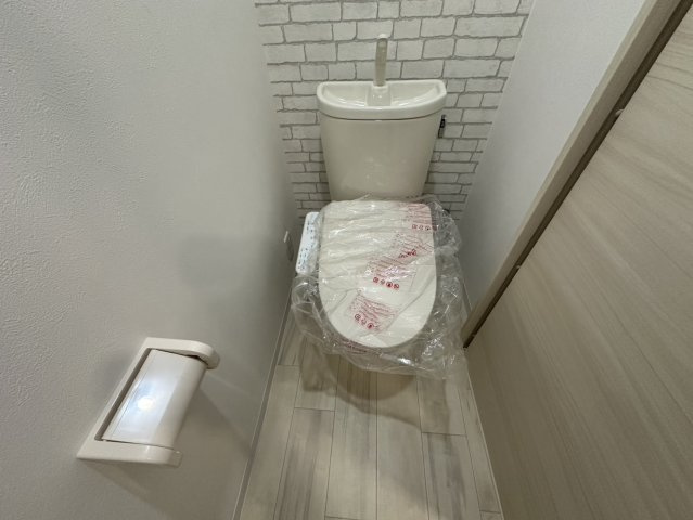 上田辺貸家のトイレ