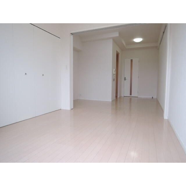 プレール・ドゥーク板橋本町Ⅱの居間・リビング