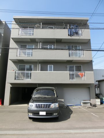 フェンディ真栄