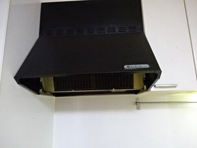 【設備】 | シャルム江坂 | レンジフード　※前回募集時／２０２２年９月の写真