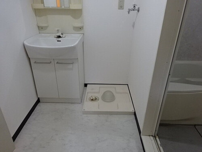 【洗面所】 | シャルム江坂 | 洗面化粧台　※前回募集時／２０２２年９月の写真