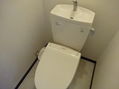 【トイレ】 | シャルム江坂 | トイレ　※前回募集時／２０２２年９月の写真