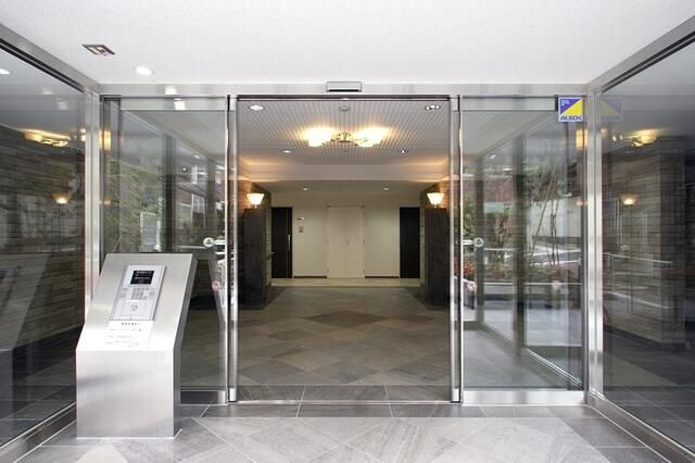 パルメゾン見次公園のエントランス