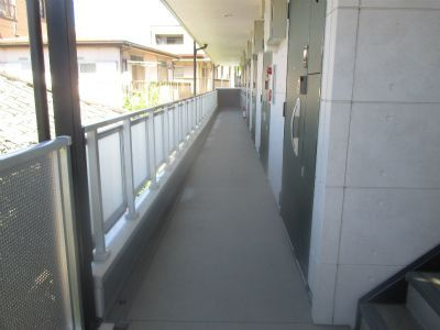 リブリ・AITSUNEのロビー