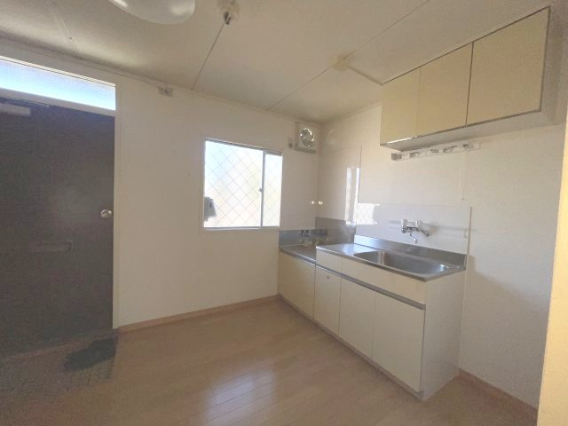 【居間・リビング】 | 新富ハイム