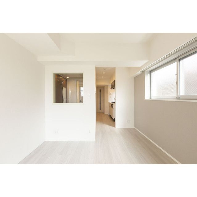 ＪＰ　ｎｏｉｅ　駒沢大学の居間・リビング