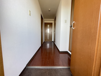 【玄関】 | レジデンス山地