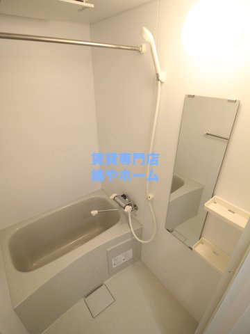 グランパシフィック玉出の浴室|日々の疲れを癒すお風呂付です