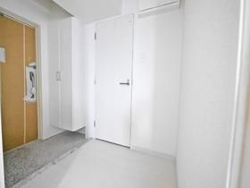 メゾン　ウェルの玄関