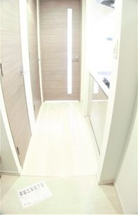 S-RESIDENCE新大阪WESTの玄関