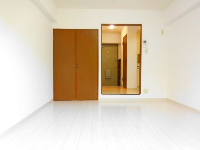 メゾン・リヴェールⅡの居間・リビング