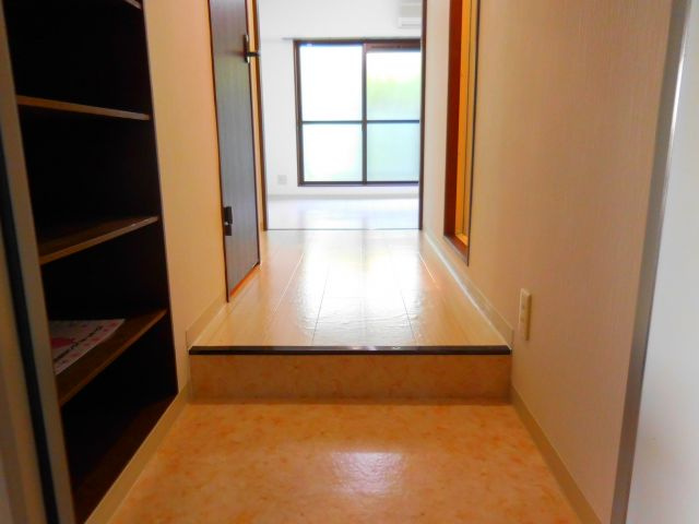 メゾン・リヴェールⅡの玄関