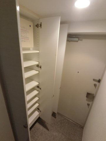 スカイグランデ船橋宮本の玄関