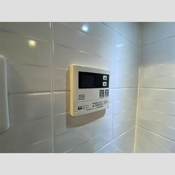 S-RESIDENCE新大阪WESTのエントランス