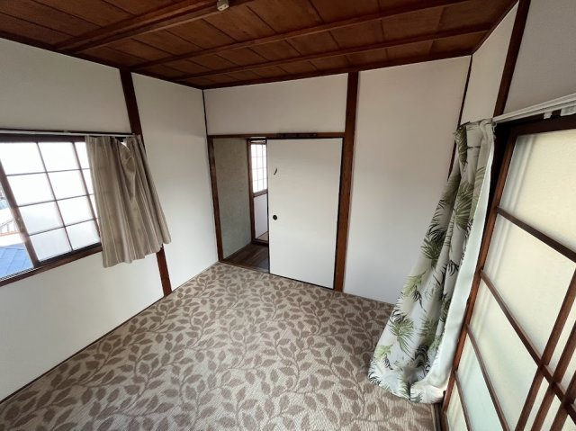 川西市南花屋敷戸建の周辺
