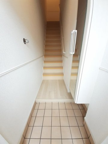 ドウェル　コティヌスの玄関