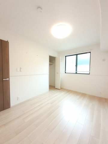 ドウェル　コティヌスのその他