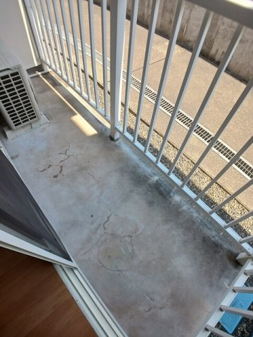 サニーヒルズのバルコニー