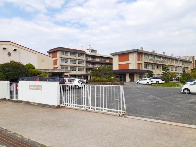 ジャック　イン　ザ　ボックスⅡの周辺|笠岡東中学校まで1130m