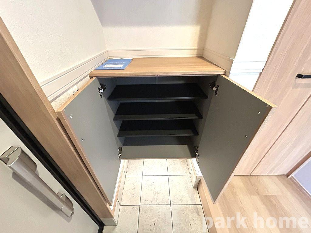 デュオメゾンかもべBの収納|小物を収納するのに便利です