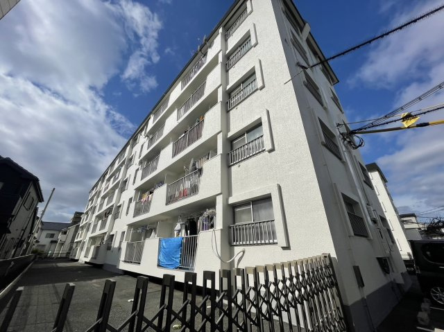 マンション沢良宜B棟