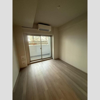 【洋室】 | エスリードレジデンス ザ・グラン大阪福島クラス | 広々とした洋室です