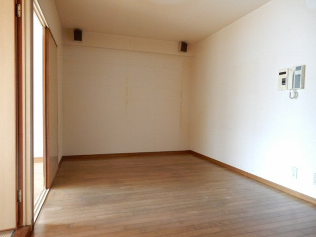 シャトー第一土山の寝室