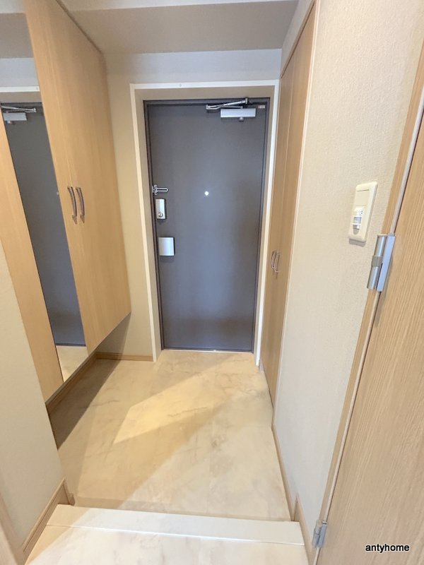 幸court tsukamotoの玄関