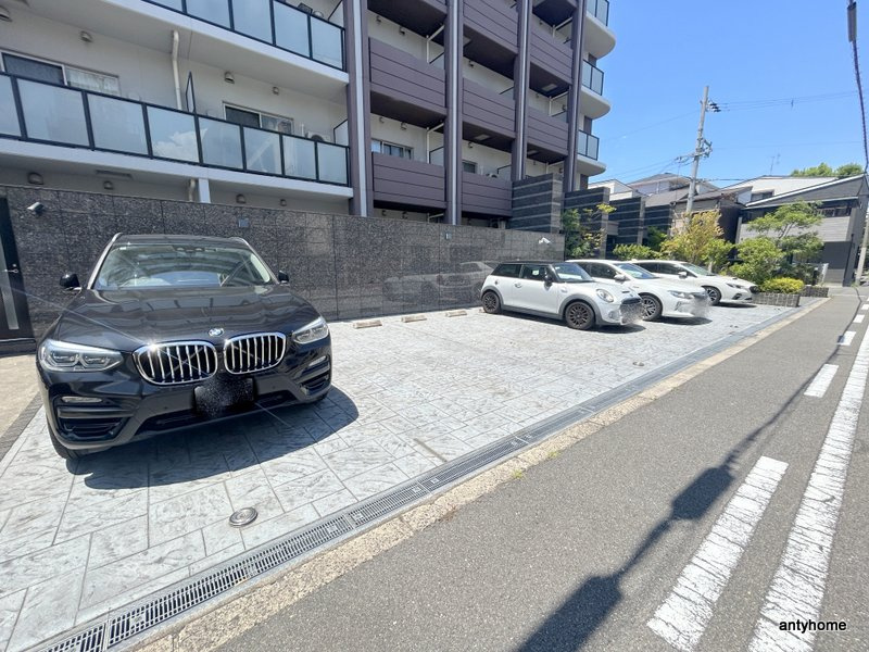 幸court tsukamotoの駐車場