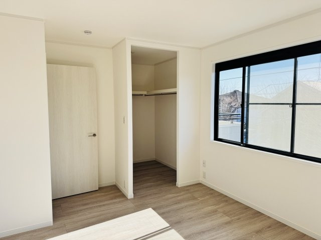 八王子市　南陽台　中古戸建ての収納|～ウォークインクローゼットでお荷物がスッキリ収まります～