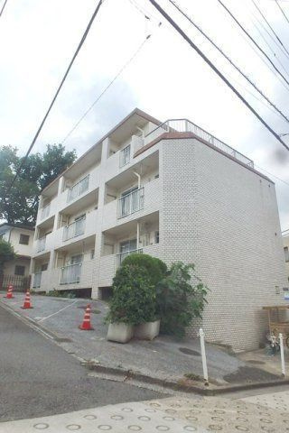 サニーハイツ の外観|鉄筋コンクリート造・総戸数は8戸です。