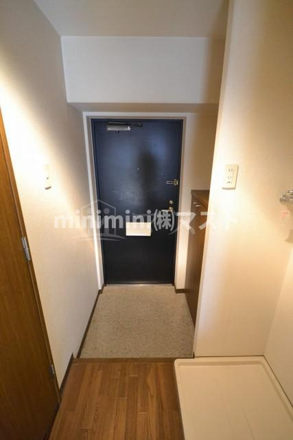 エスリード本町の玄関