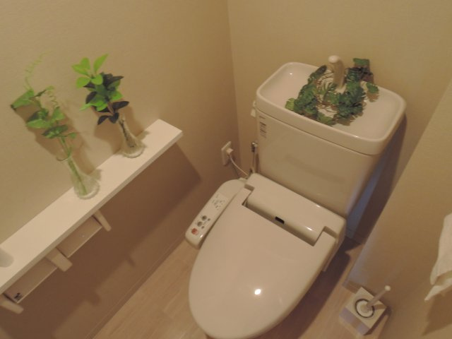 アップルガーデン茨木のトイレ|別部屋写真