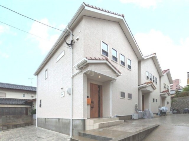 福岡市早良区西新５丁目のアパート