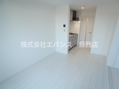 【居間・リビング】 | コネクトパーク末広 | こちらの居間で趣味の時間をお楽しみください