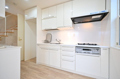 【キッチン】 | 新宿７丁目戸建て