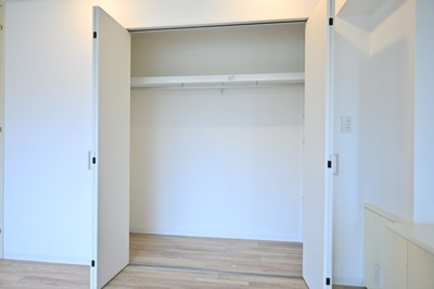 【収納】 | 新宿７丁目戸建て | (洋室)