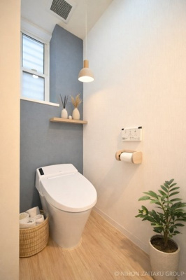 【トイレ】 | 新宿７丁目戸建て | ※家具・小物はイメージです