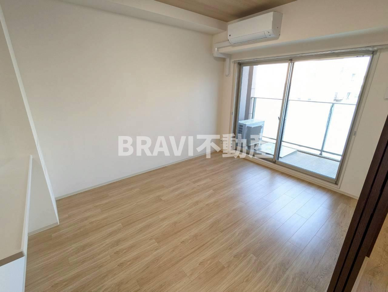 セイワパレス本町東 BRAVI不動産の居間・リビング