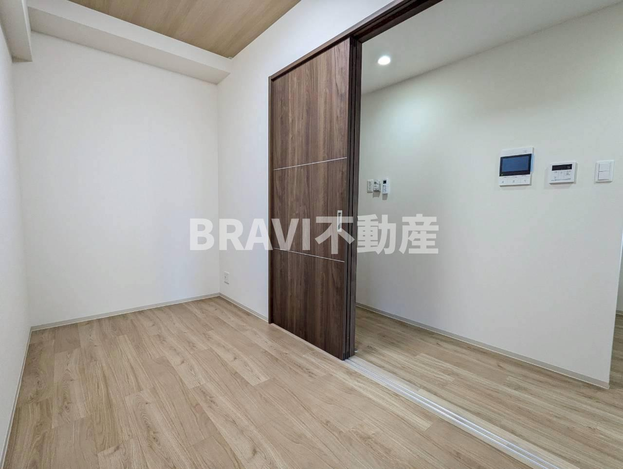 セイワパレス本町東 BRAVI不動産の寝室