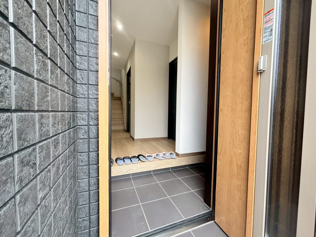 【No.7565】卯垣3丁目/新築戸建/3LDKの玄関|玄関の内観です。