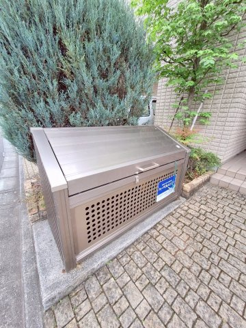 プレジールのその他共用部分|★敷地内専用ゴミストッカー★