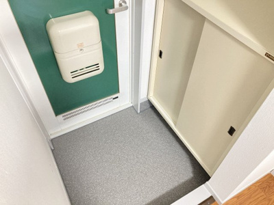 【玄関】 | コーポサクラ　A棟