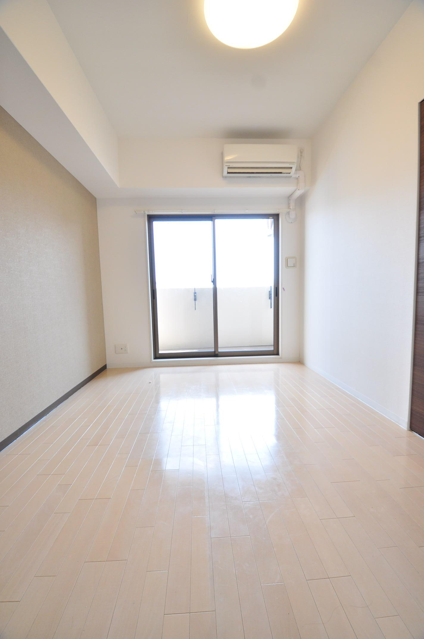 大阪市都島区中野町２丁目の賃貸マンションの居間・リビング