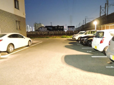 【駐車場】 | ハートフルプリムラ | 駐車スペースもあります